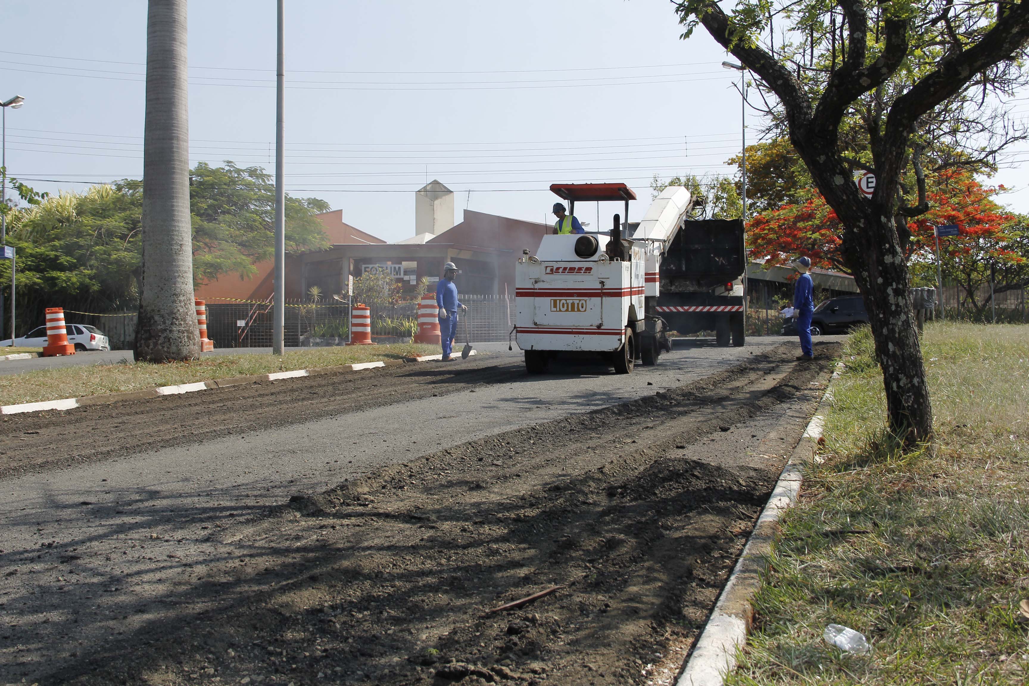 Prefeitura de Jaguariúna inicia ação de recapeamento em ruas e avenidas
