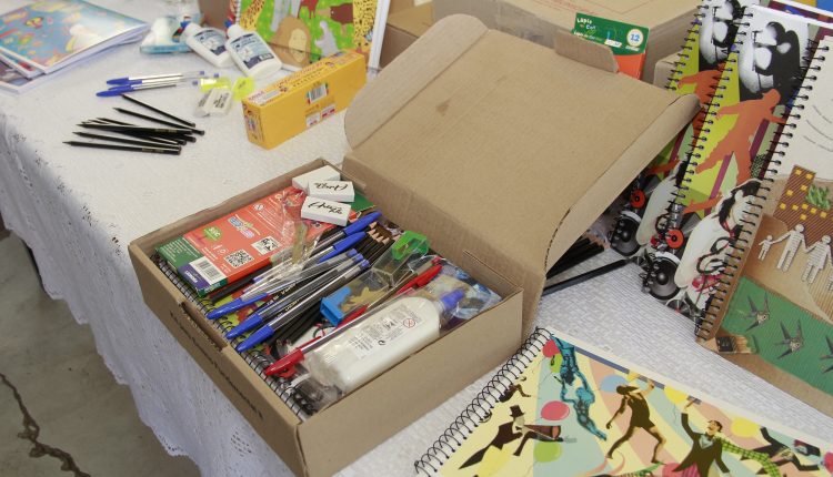 Prefeitura inicia distribuição de kit escolar para alunos da rede municipal de ensino de Jaguariúna