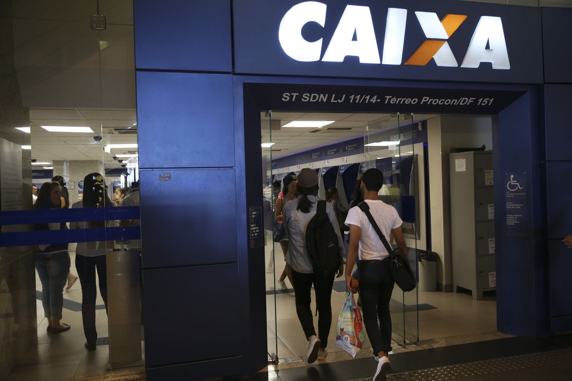 Trabalhadores de todas as idades já podem sacar cotas do Pis/Pasep