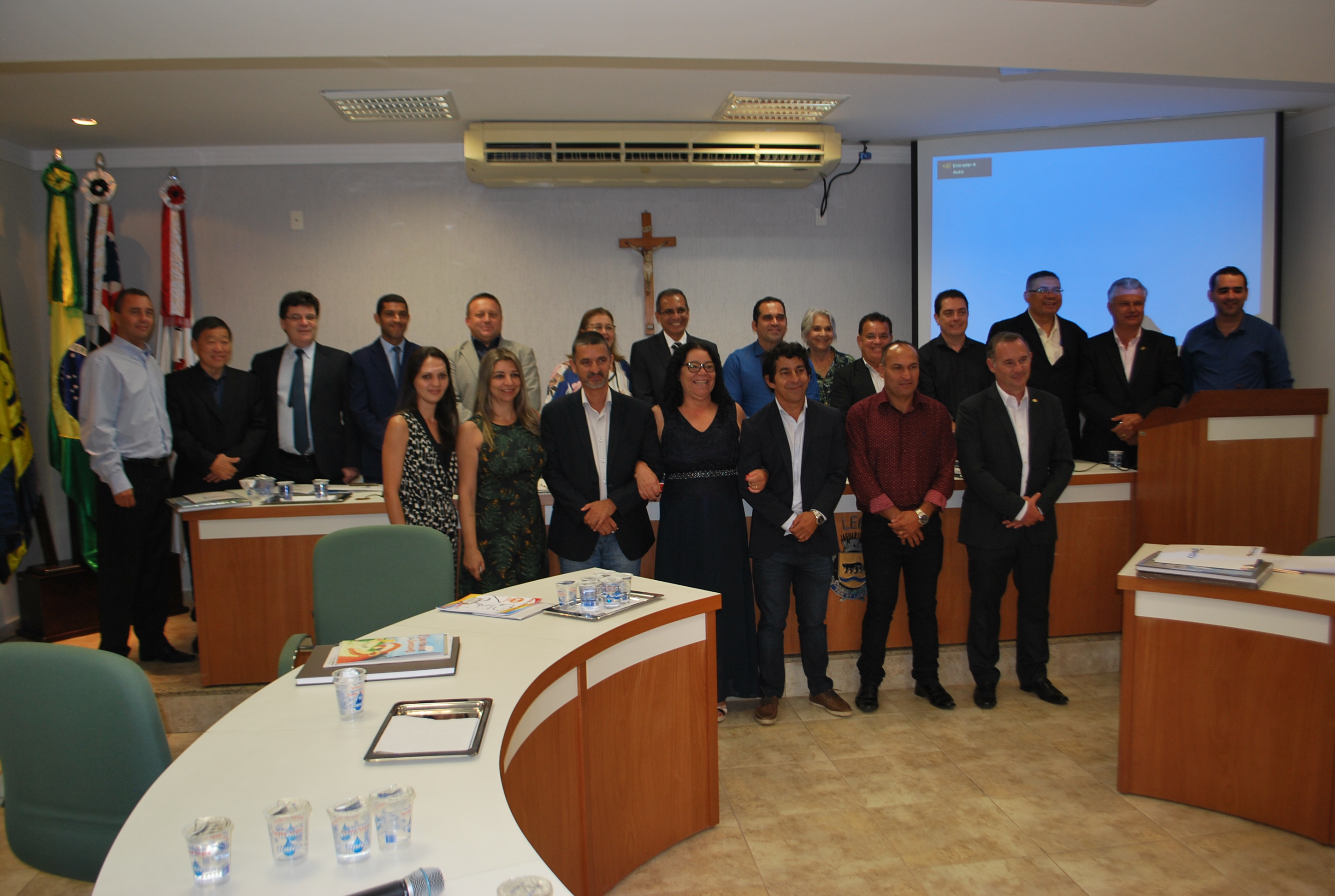 Com parlamentares de 20 cidades, Jaguariúna sediou a Reunião do Parlamento da RMC