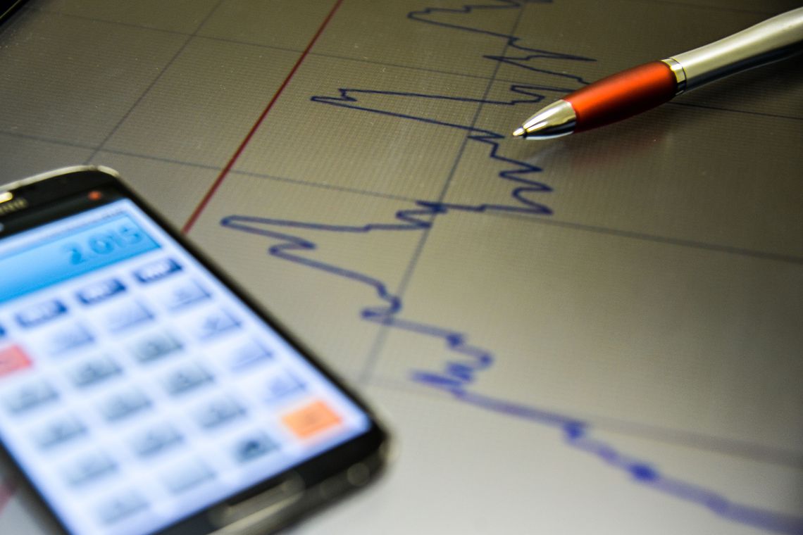 Mercado mantém previsões para inflação e PIB neste ano