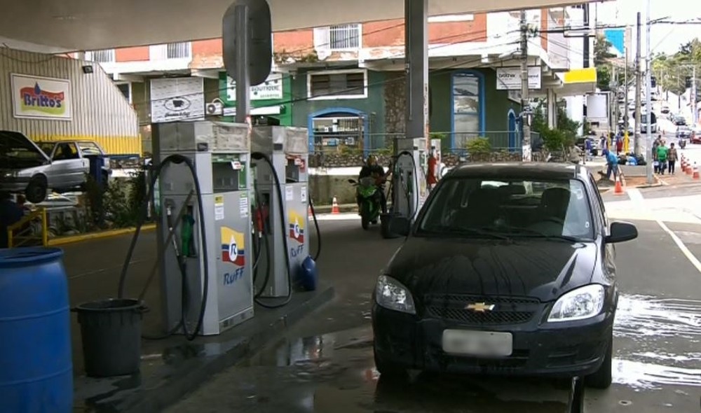 Petrobras reduz preço da gasolina nas refinarias em 1,23%