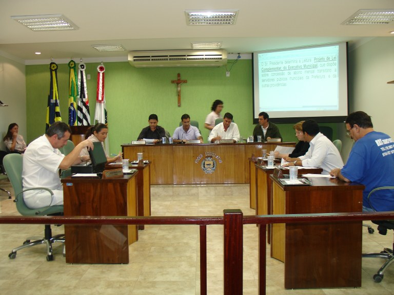 Vereadores aprovam abono para funcionalismo da Câmara
