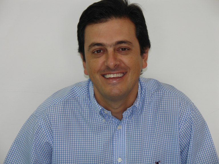 Deputado Jonas Donizette vai ser homenageado pela Câmara